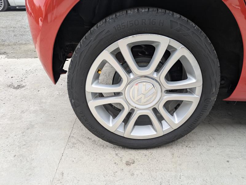 VOLKSWAGEN UP 2014/5