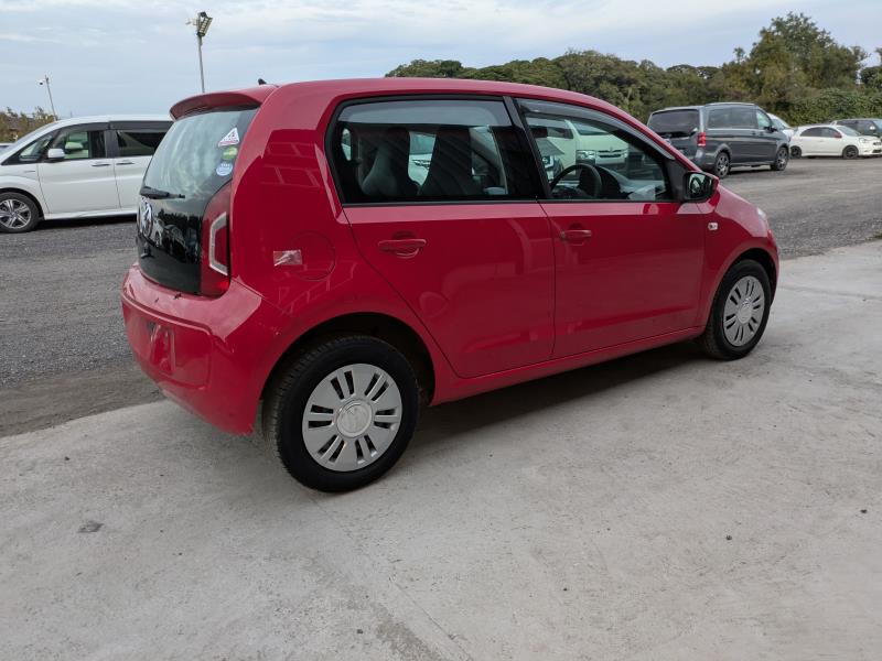 VOLKSWAGEN UP 2014/8