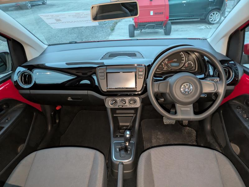 VOLKSWAGEN UP 2014/8