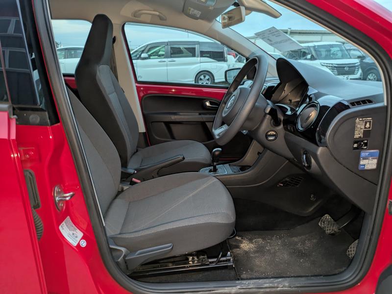 VOLKSWAGEN UP 2014/8