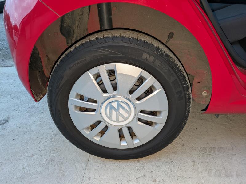 VOLKSWAGEN UP 2014/8