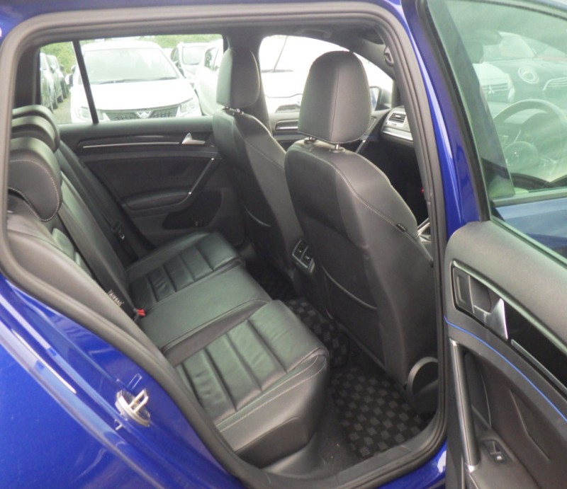 VOLKSWAGEN GOLF R 2015/10