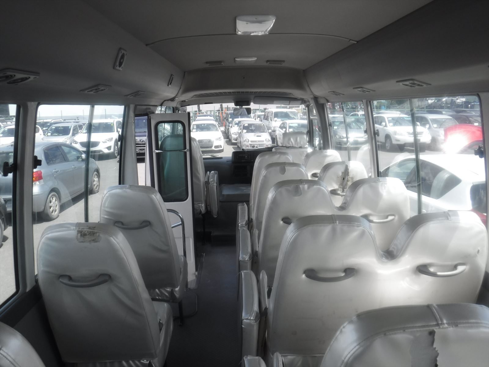 HINO LIESSE II 2010/2