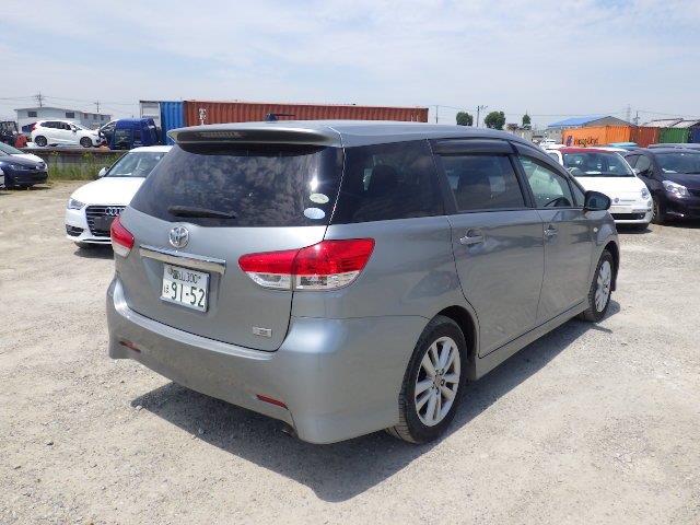 TOYOTA WISH 2009/8