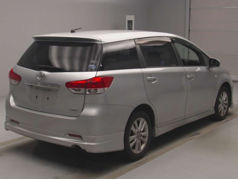 TOYOTA WISH 2010/12