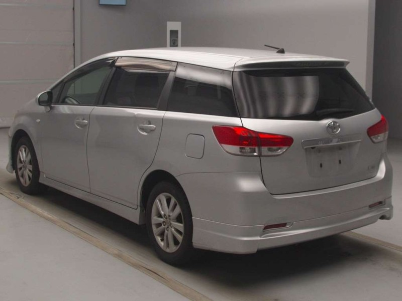 TOYOTA WISH 2010/12