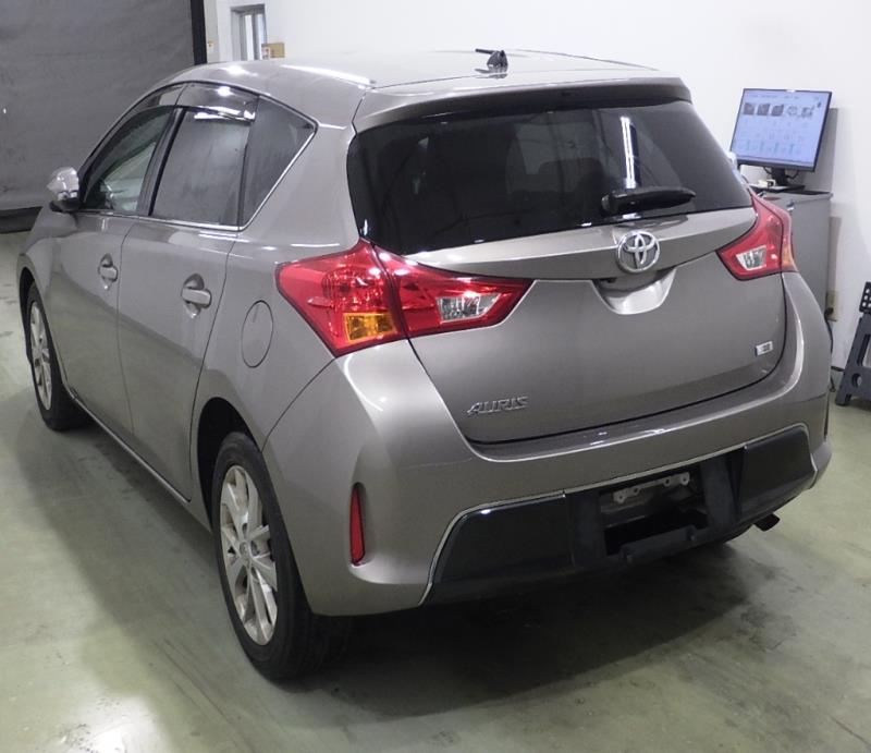 TOYOTA AURIS 2012/4