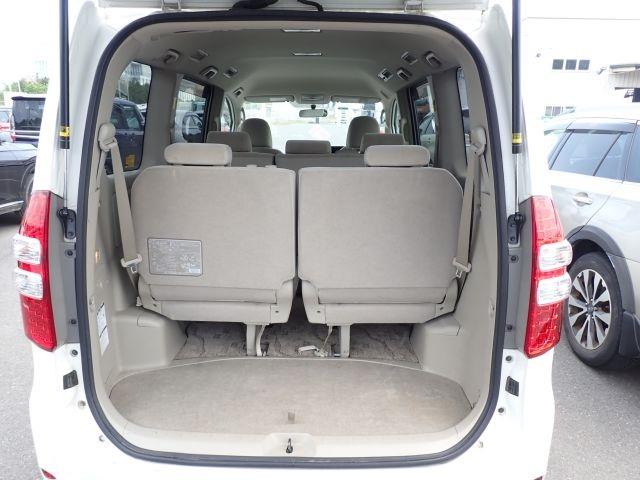 TOYOTA NOAH 2011/2