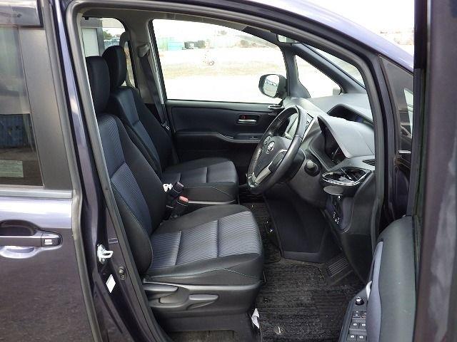 TOYOTA NOAH 2014/3