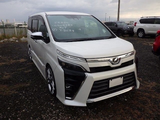 TOYOTA VOXY 2018/2