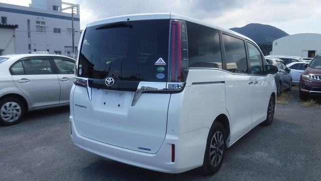 TOYOTA ESQUIRE 2019/8