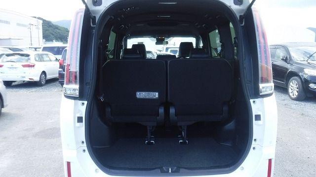 TOYOTA ESQUIRE 2019/8