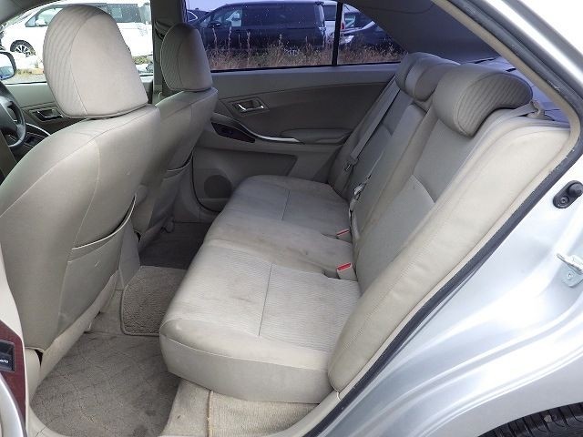 TOYOTA PREMIO 2011/10