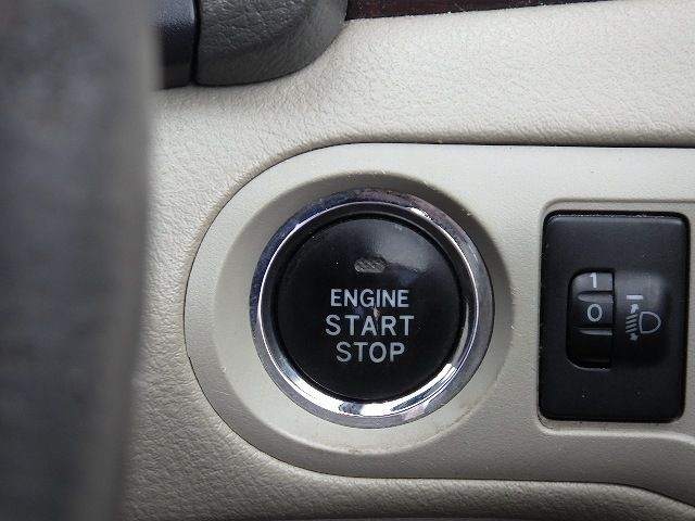 TOYOTA PREMIO 2011/10