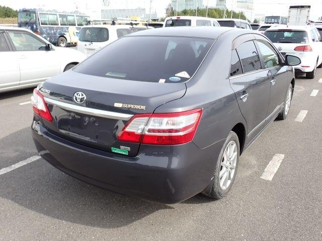 TOYOTA PREMIO 2015/9