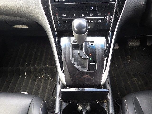 TOYOTA HARRIER 2019/5