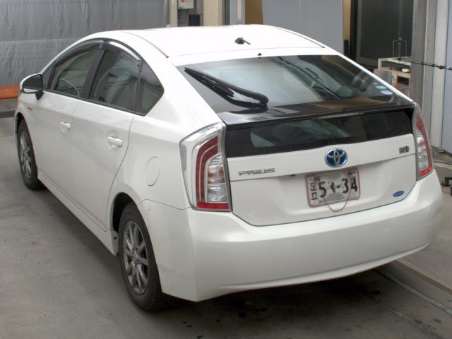 TOYOTA PRIUS 2015/8
