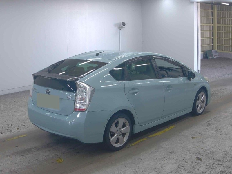 TOYOTA PRIUS 2010/12