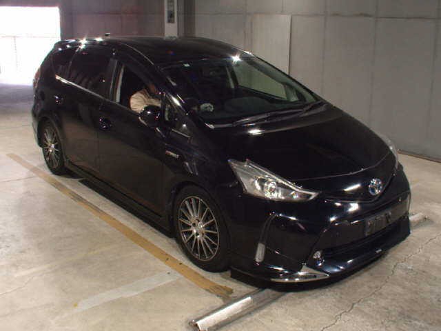 TOYOTA PRIUS ALPHA 2015/1