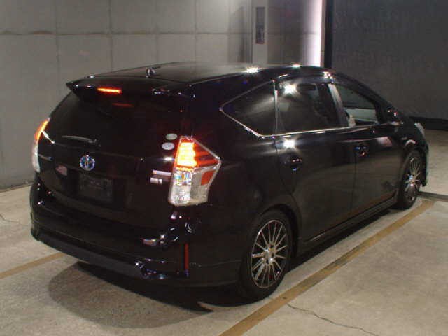 TOYOTA PRIUS ALPHA 2015/1