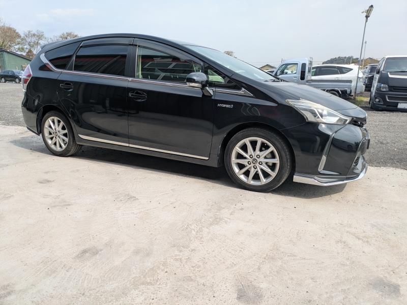 TOYOTA PRIUS ALPHA 2016/4
