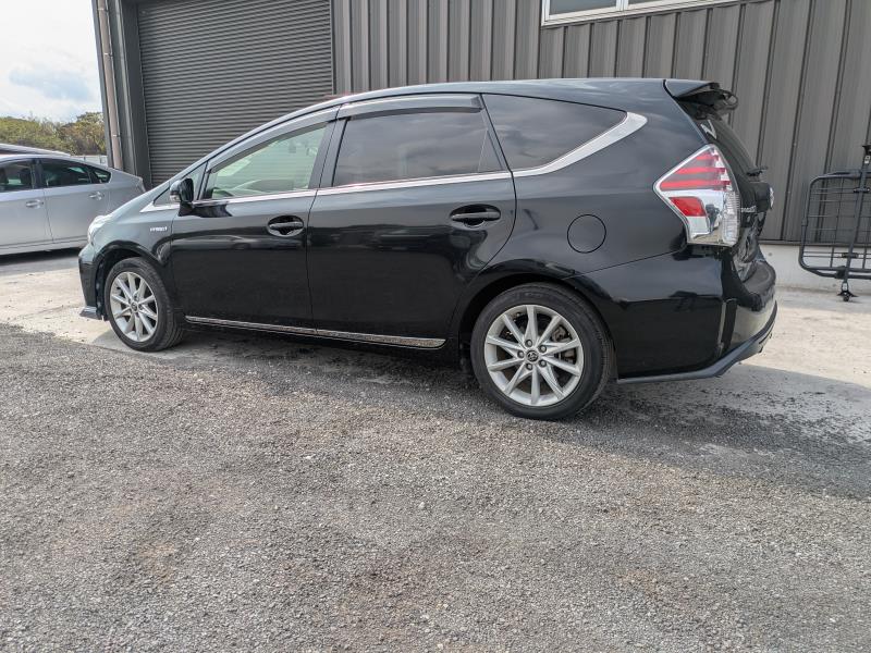 TOYOTA PRIUS ALPHA 2016/4