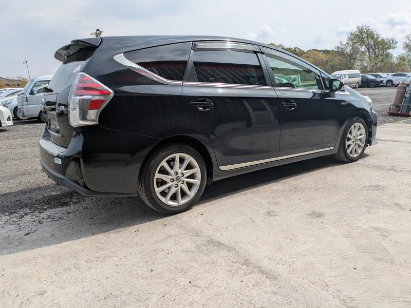 TOYOTA PRIUS ALPHA 2016/4