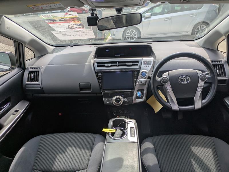 TOYOTA PRIUS ALPHA 2016/4