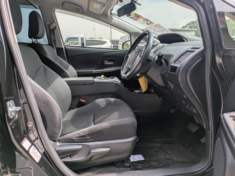 TOYOTA PRIUS ALPHA 2016/4