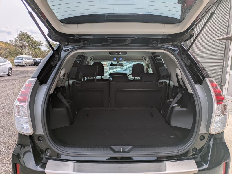 TOYOTA PRIUS ALPHA 2016/4