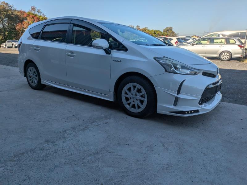 TOYOTA PRIUS ALPHA 2014/12