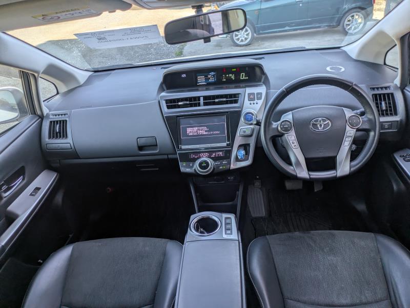 TOYOTA PRIUS ALPHA 2014/12