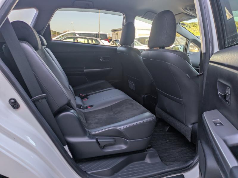 TOYOTA PRIUS ALPHA 2014/12