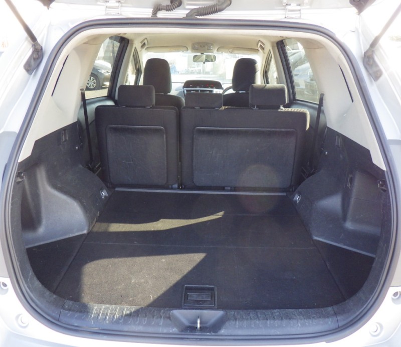 TOYOTA PRIUS ALPHA 2016/9