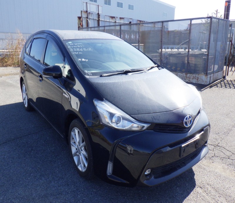 TOYOTA PRIUS ALPHA 2015/9