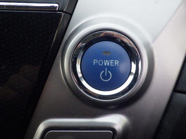 TOYOTA PRIUS ALPHA 2015/9