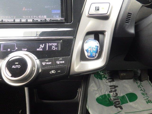 TOYOTA PRIUS ALPHA 2015/9