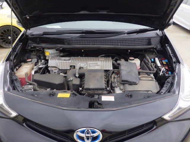 TOYOTA PRIUS ALPHA 2015/9