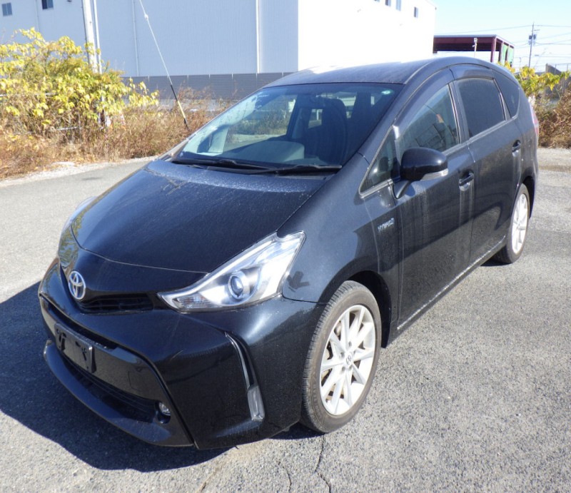 TOYOTA PRIUS ALPHA 2015/9