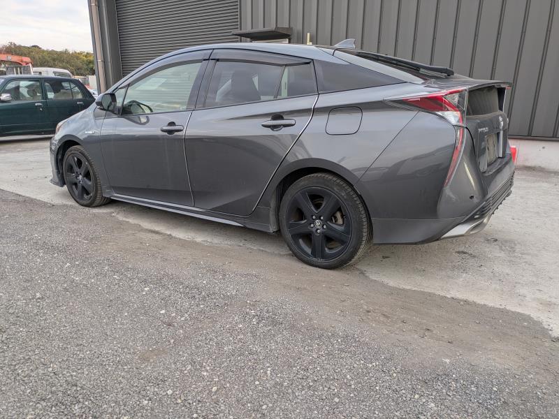 TOYOTA PRIUS 2016/3