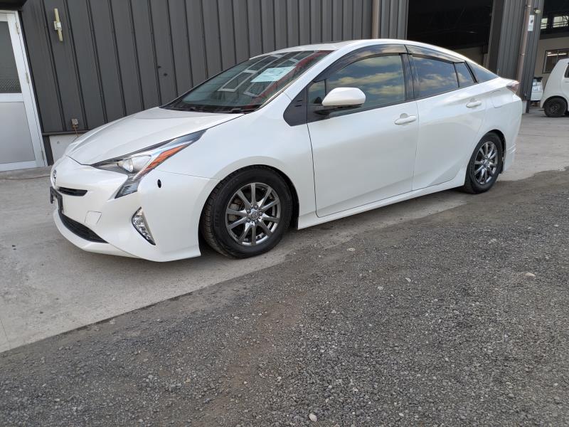 TOYOTA PRIUS 2016/7
