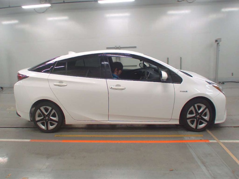 TOYOTA PRIUS 2018/1