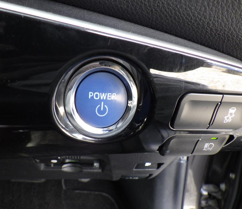 TOYOTA PRIUS 2016/11