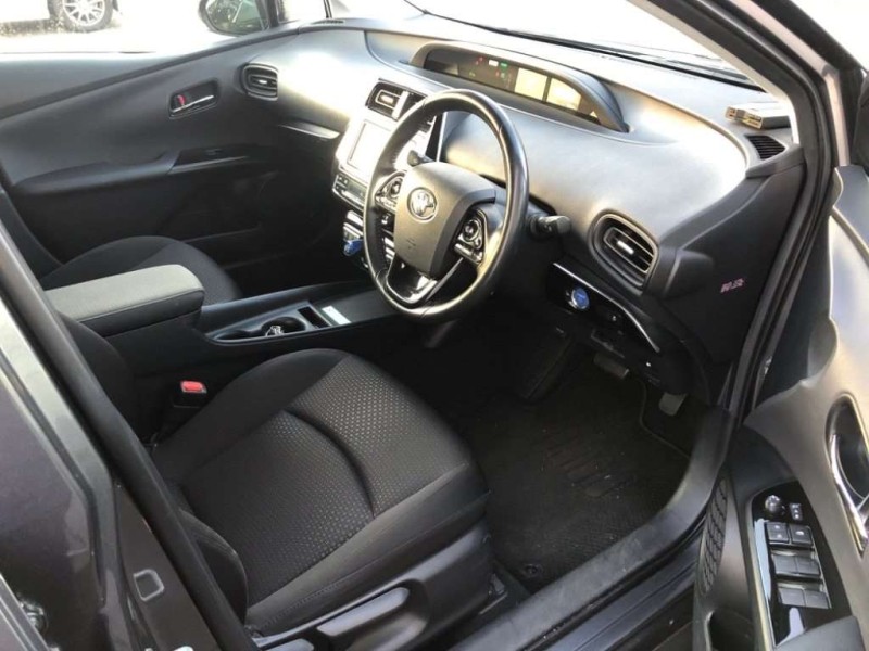 TOYOTA PRIUS 2019/11