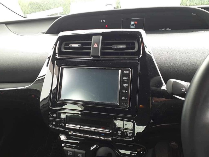 TOYOTA PRIUS 2020/10