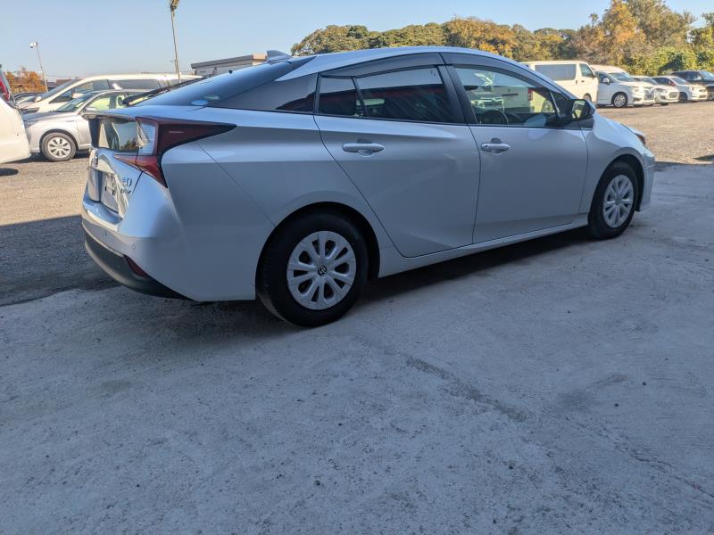 TOYOTA PRIUS 2020/11
