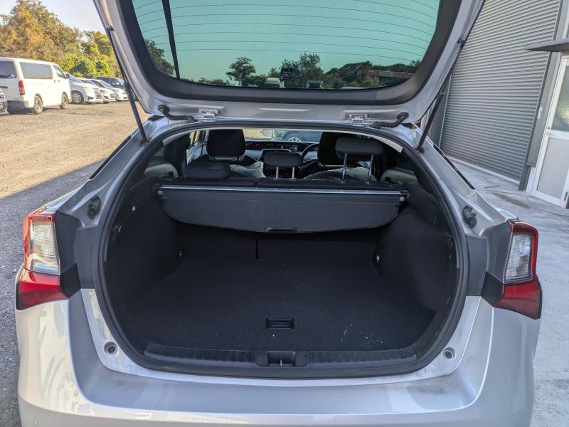 TOYOTA PRIUS 2020/11