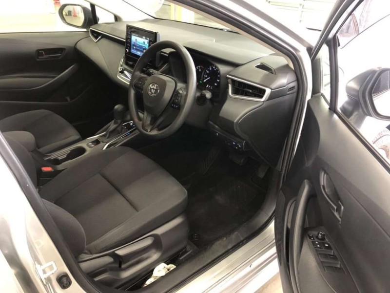 TOYOTA COROLLA TOURING WAGON 2020/9