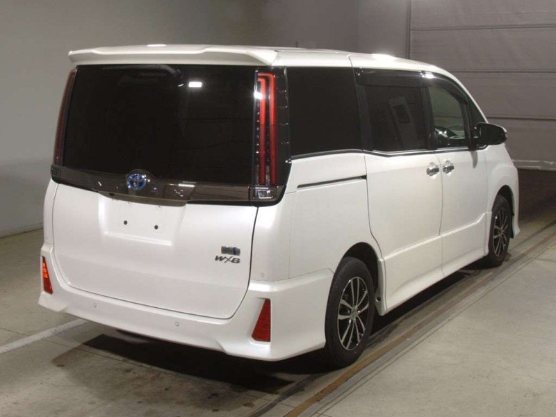 TOYOTA NOAH 2020/10