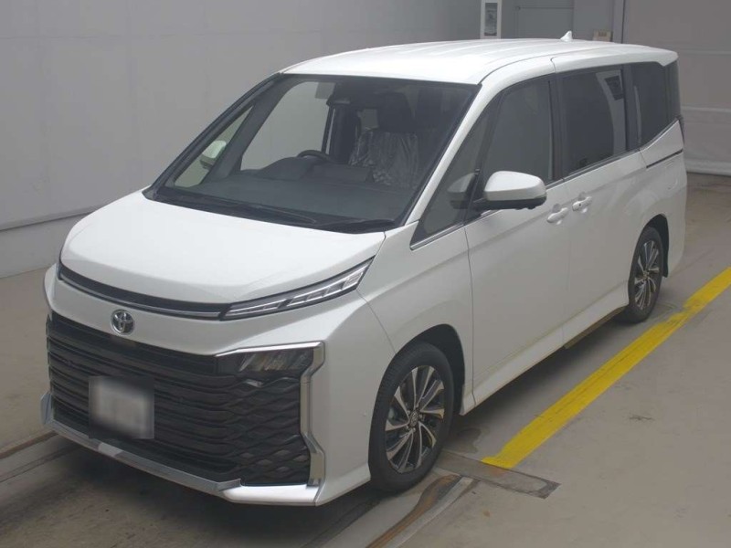 TOYOTA VOXY 2025/11